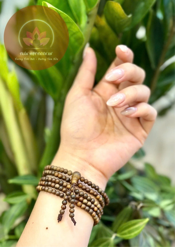 VÒNG TAY TRẦM HƯƠNG 216 HẠT 4 LI