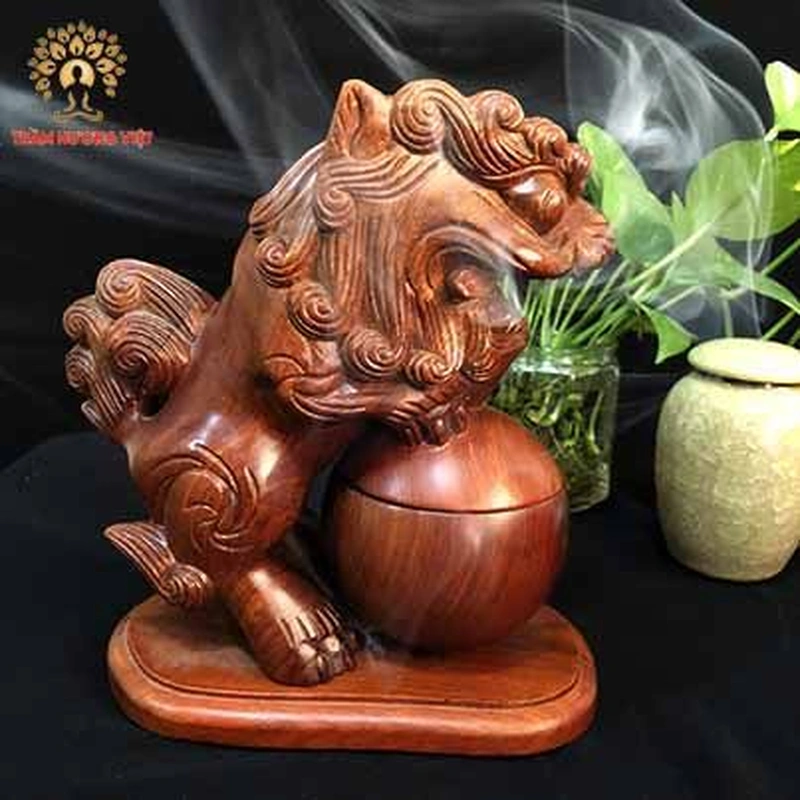 Kỳ Lân Gỗ Xông Trầm XT4